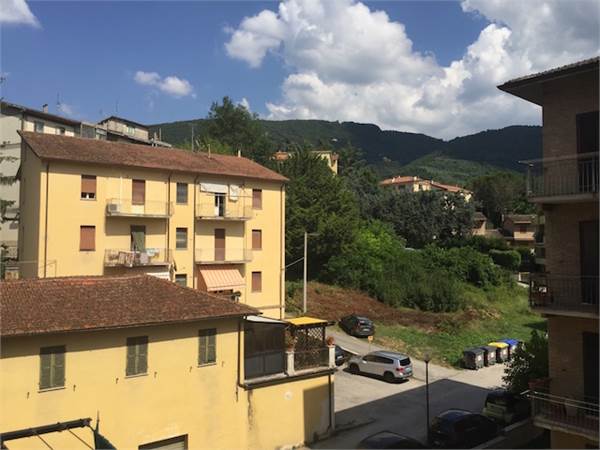 Spoleto appartamento in vendita