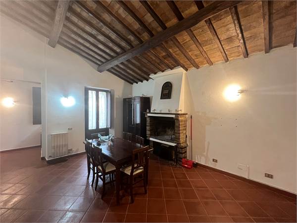 Spoleto appartamento in affitto in centro