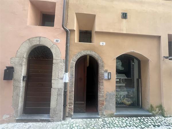 Spoleto centro appartamento in vendita