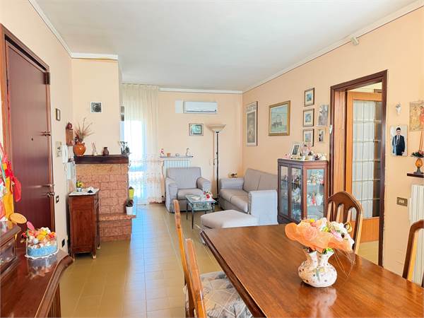Appartamento panoramico con garage in vendita a Spoleto – San Nicolò