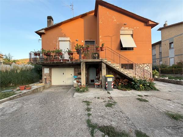 Spoleto casa singola in affitto